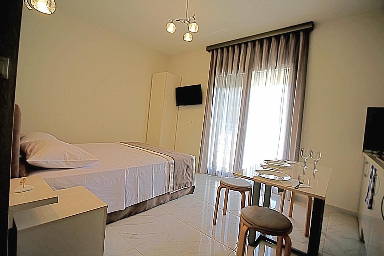 Sky Rays Luxury Apartments Nikiti  Exteriér fotografie