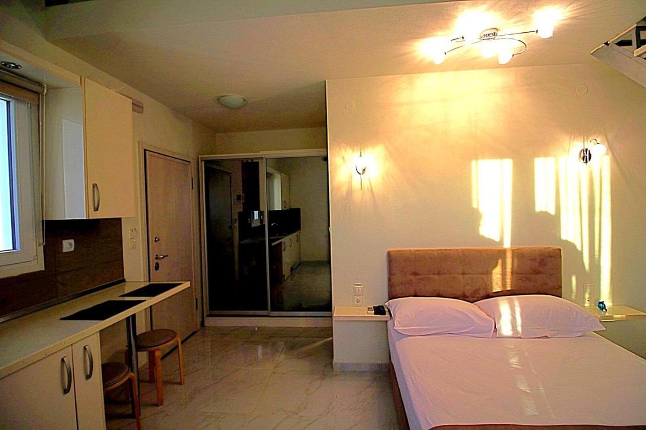 Sky Rays Luxury Apartments Nikiti  Exteriér fotografie