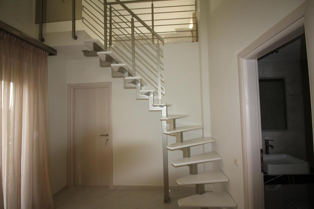 Sky Rays Luxury Apartments Nikiti  Exteriér fotografie
