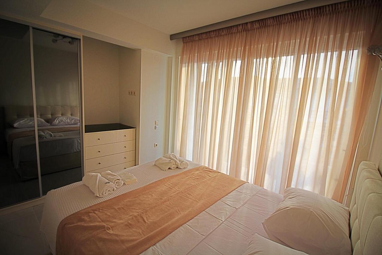 Sky Rays Luxury Apartments Nikiti  Exteriér fotografie