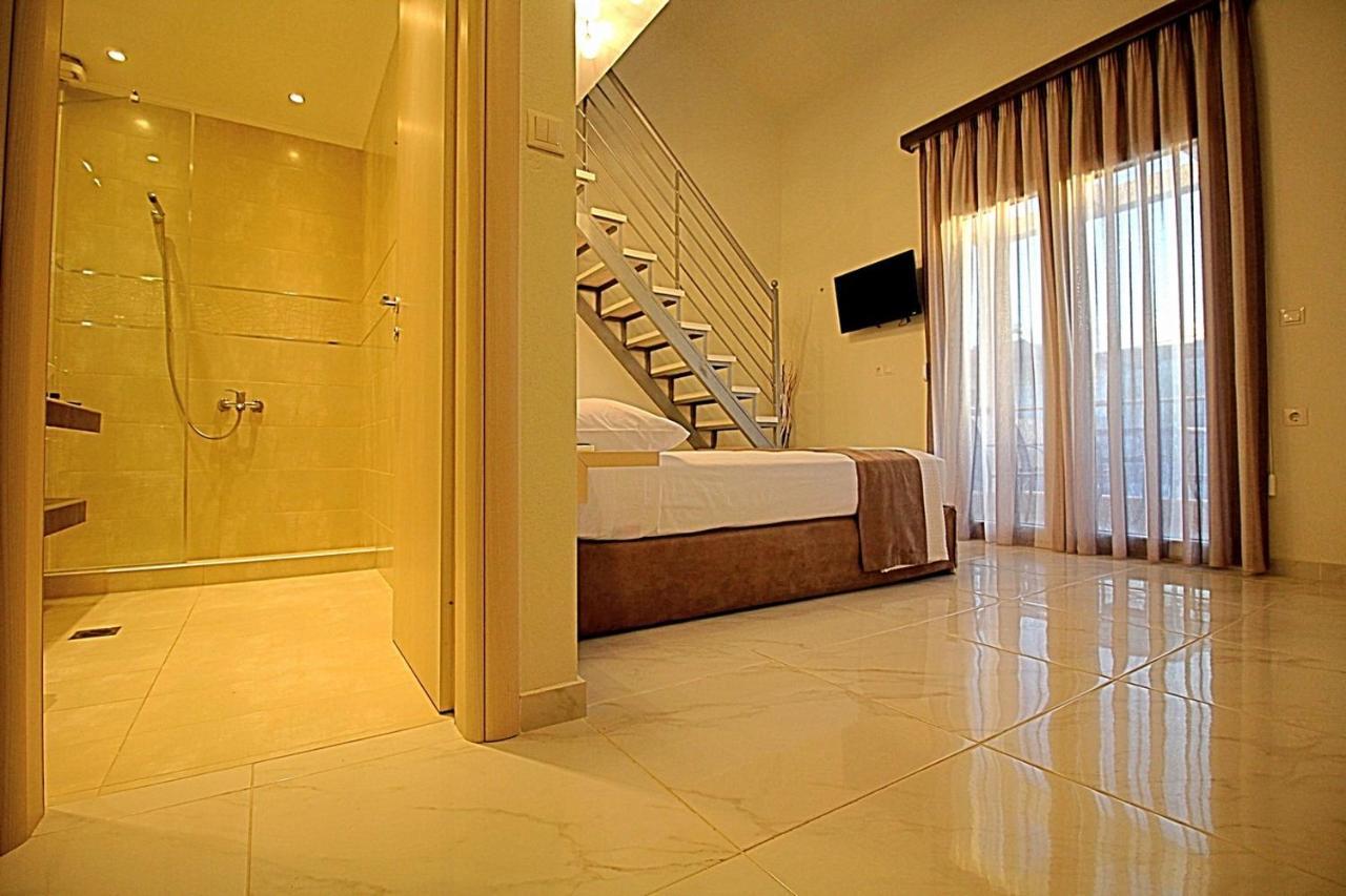 Sky Rays Luxury Apartments Nikiti  Exteriér fotografie