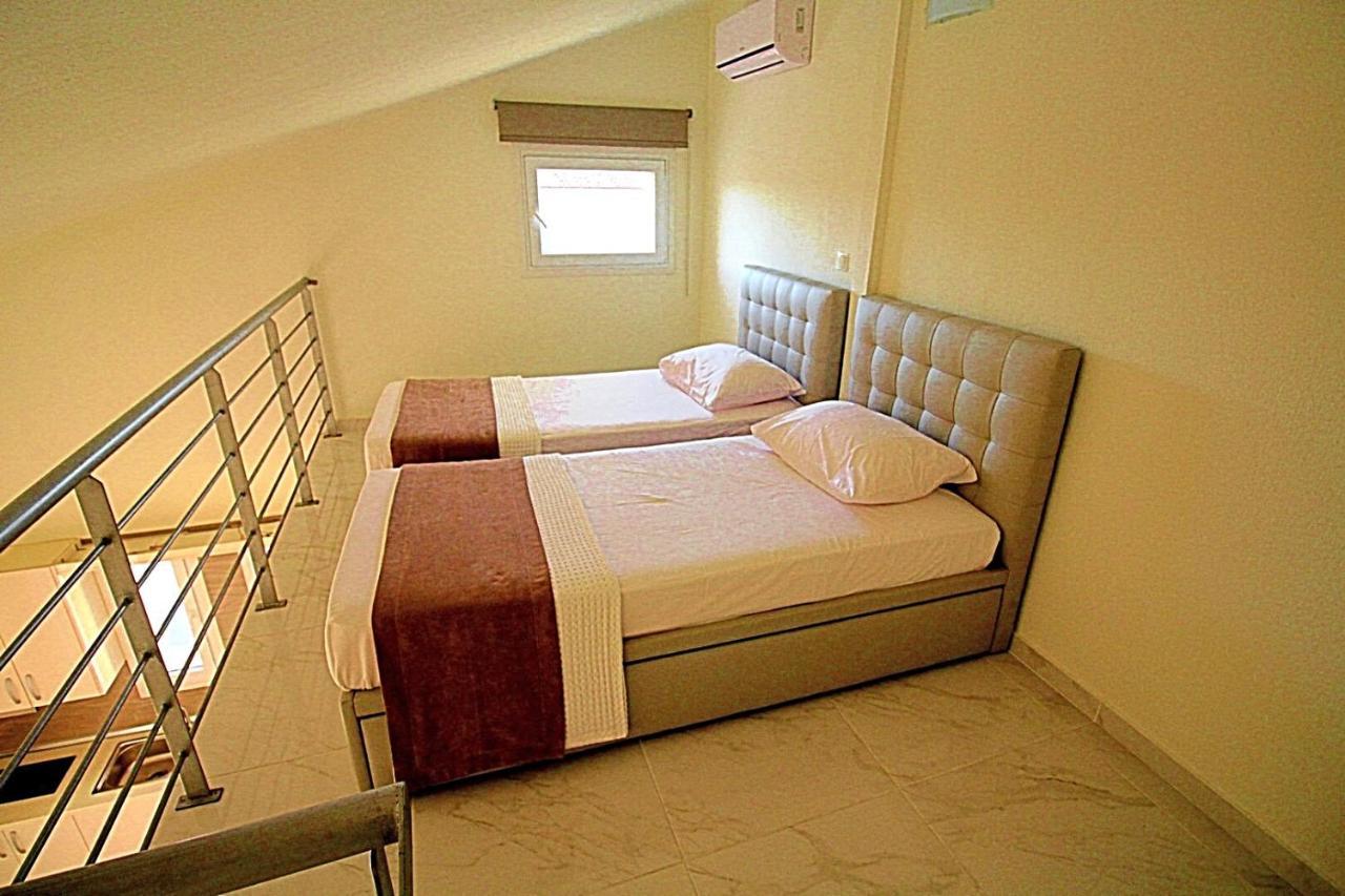 Sky Rays Luxury Apartments Nikiti  Exteriér fotografie